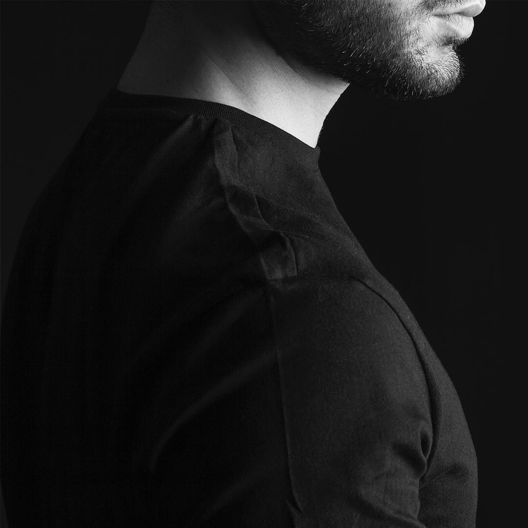 black_minimal.jpg