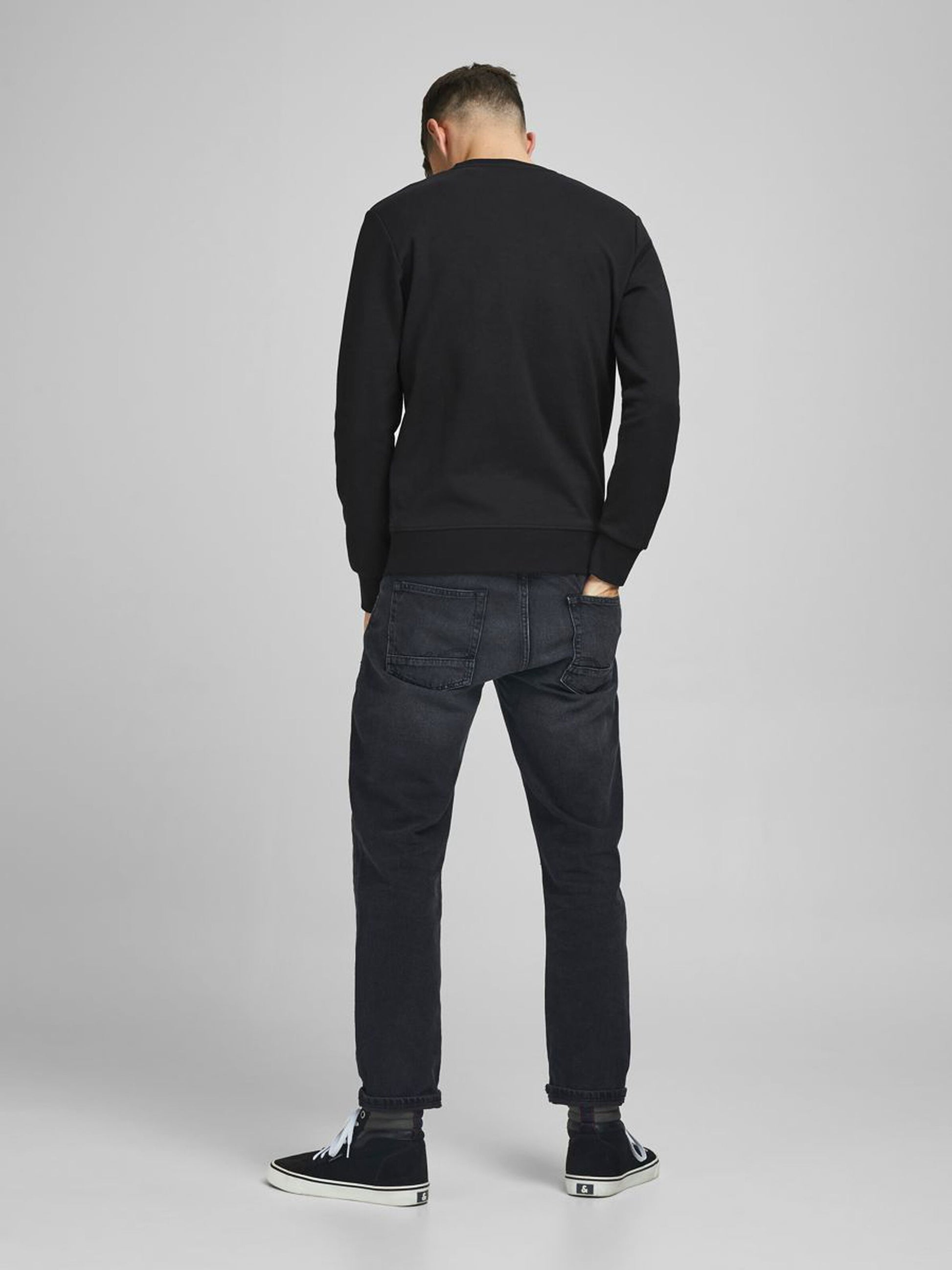 Sweatshirt - Black_3